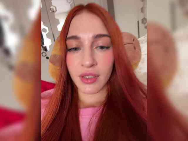 VictoriaBix webcam