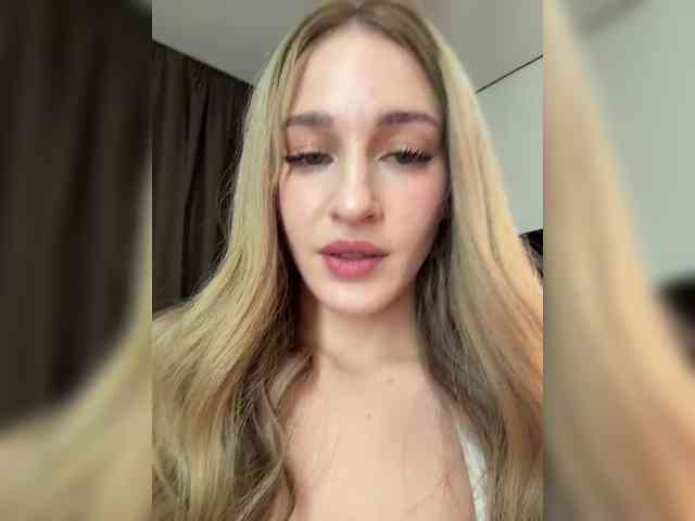 VictoriaBix webcam
