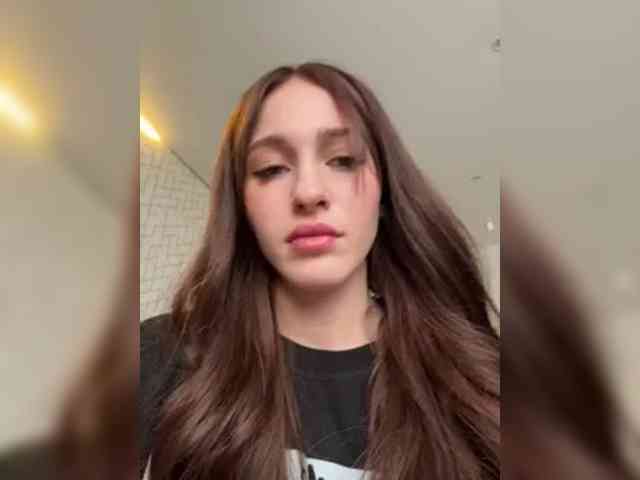 VictoriaBix webcam