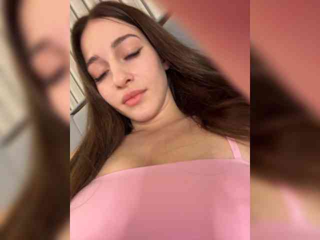 VictoriaBix webcam
