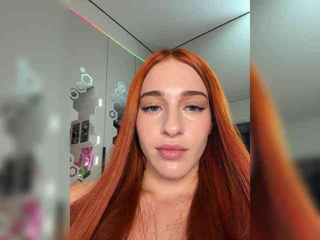 VictoriaBix webcam