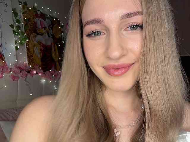 VictoriaBix webcam