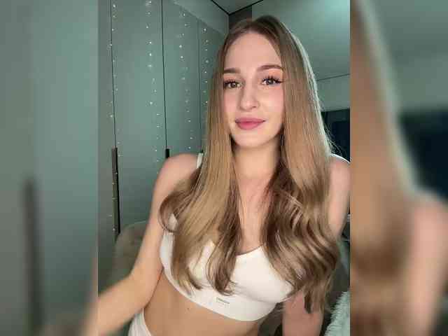 VictoriaBix webcam