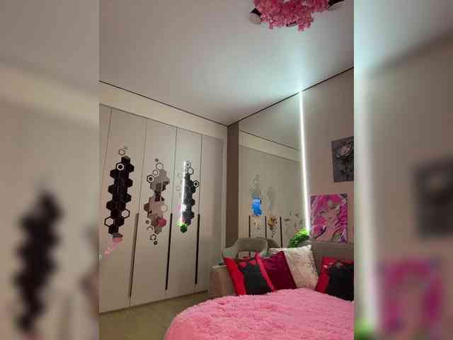 VictoriaBix webcam