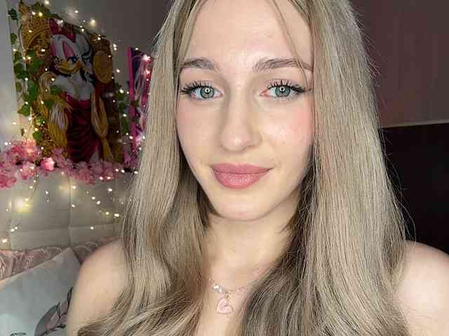 Model: VictoriaBix