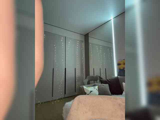 VictoriaBix webcam