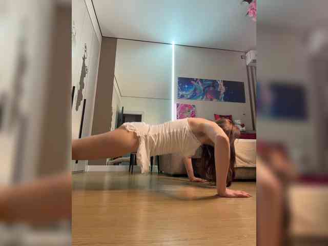 VictoriaBix webcam