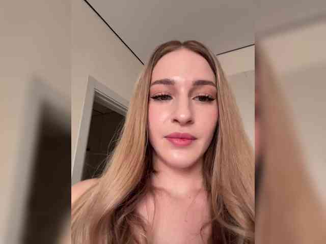 VictoriaBix webcam