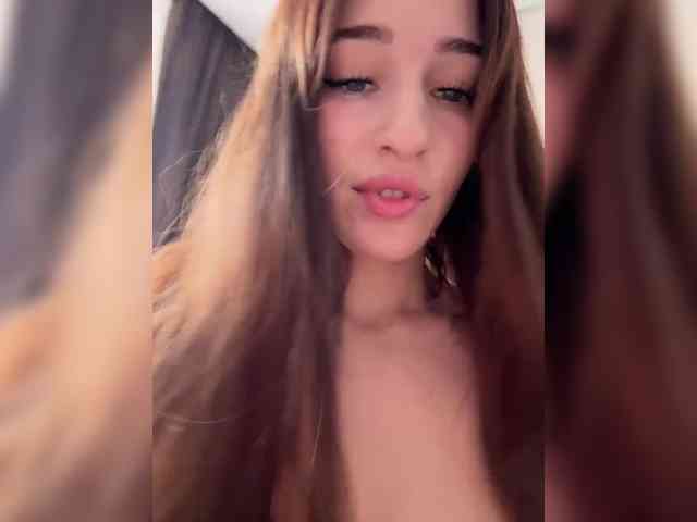 VictoriaBix webcam