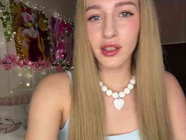 VictoriaBix webcam