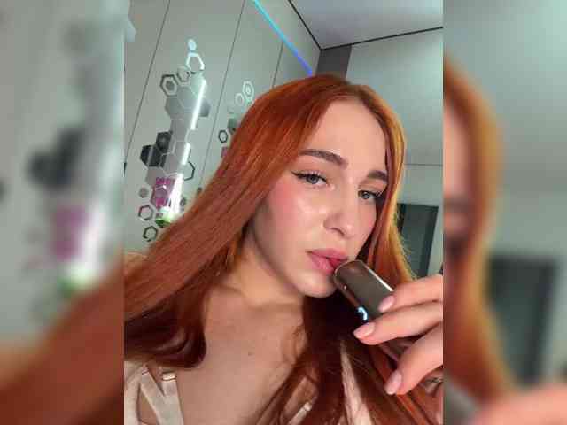 VictoriaBix webcam