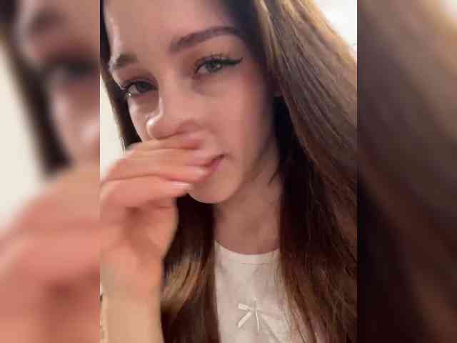 VictoriaBix webcam