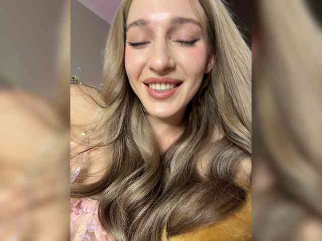 VictoriaBix webcam
