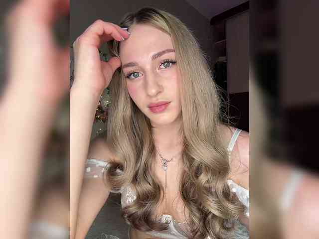 VictoriaBix webcam