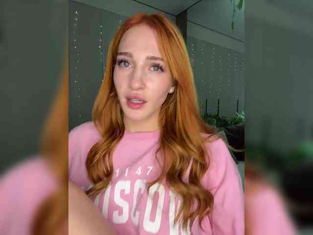 VictoriaBix webcam