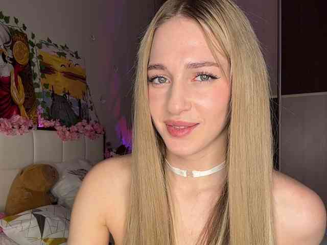 VictoriaBix webcam