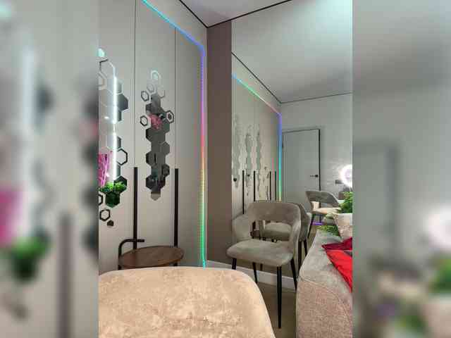 VictoriaBix webcam