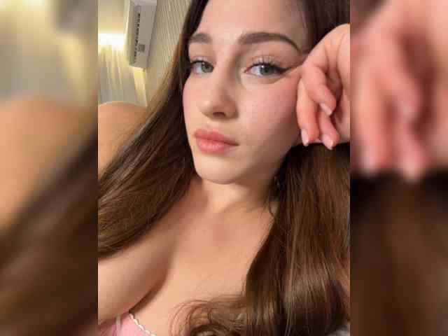 VictoriaBix webcam