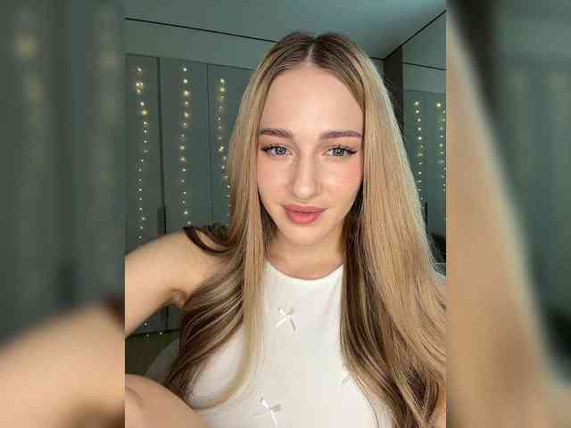 ArinaSmile ArinaSmile