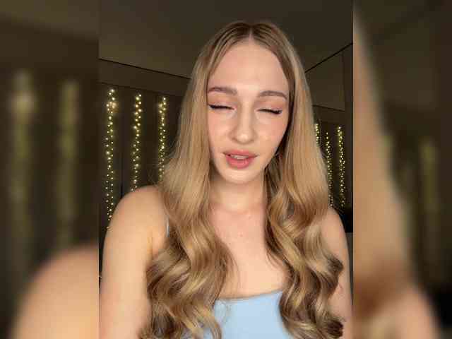 VictoriaBix webcam