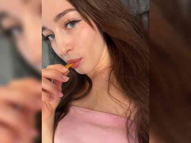 VictoriaBix webcam
