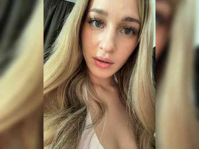 VictoriaBix webcam