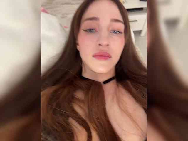 VictoriaBix webcam