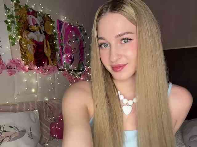 VictoriaBix webcam