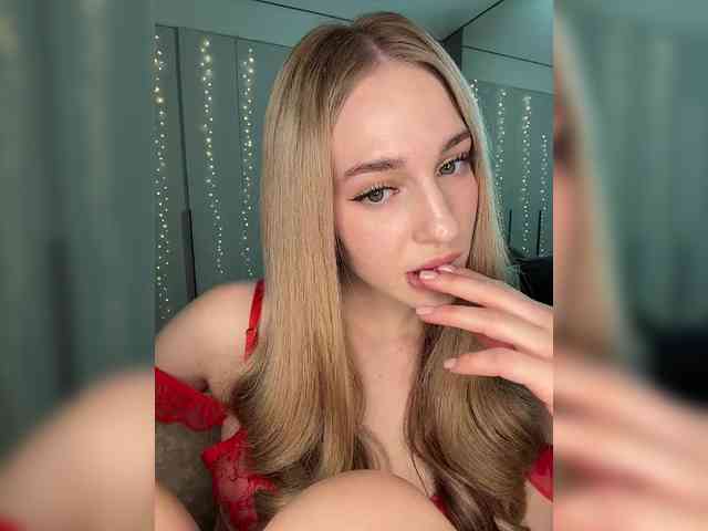 VictoriaBix webcam