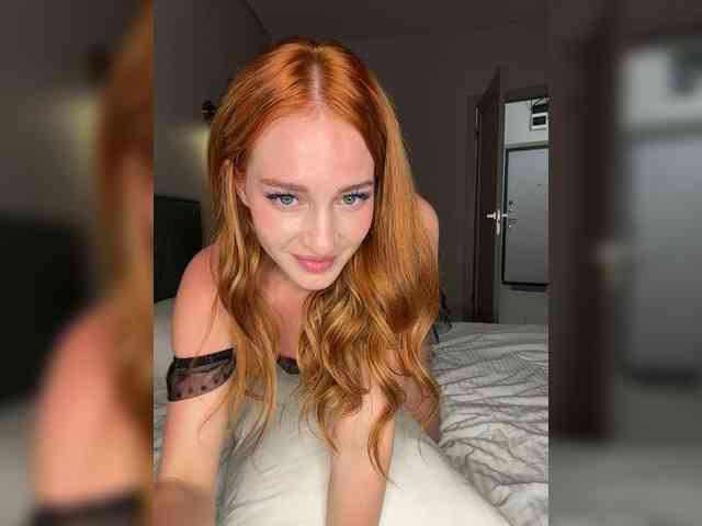 VictoriaBix webcam