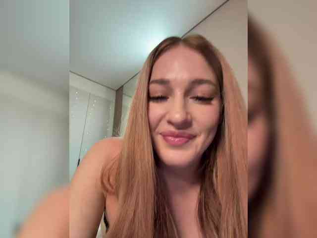 VictoriaBix webcam