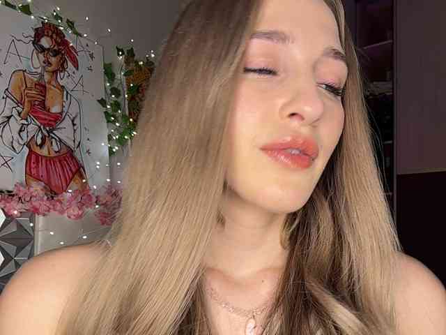 Model: VictoriaBix