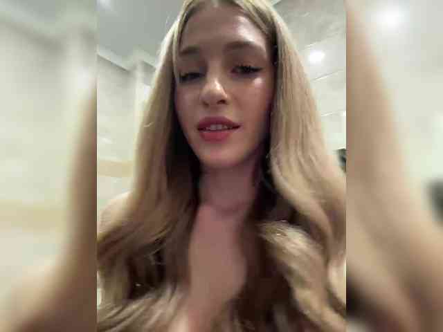 VictoriaBix webcam
