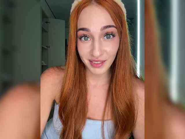 VictoriaBix webcam