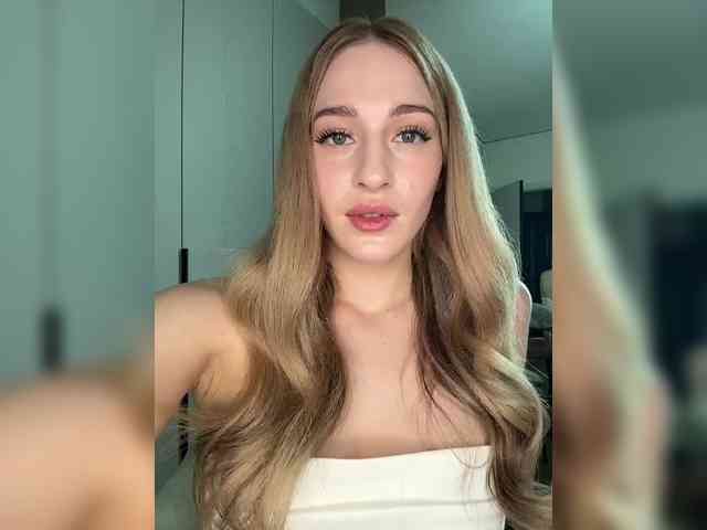 VictoriaBix webcam