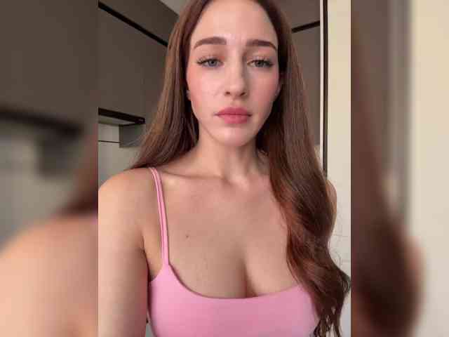 VictoriaBix webcam