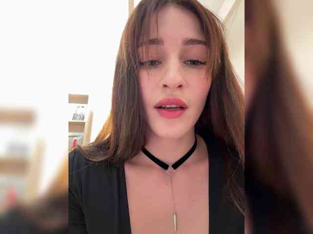 VictoriaBix webcam