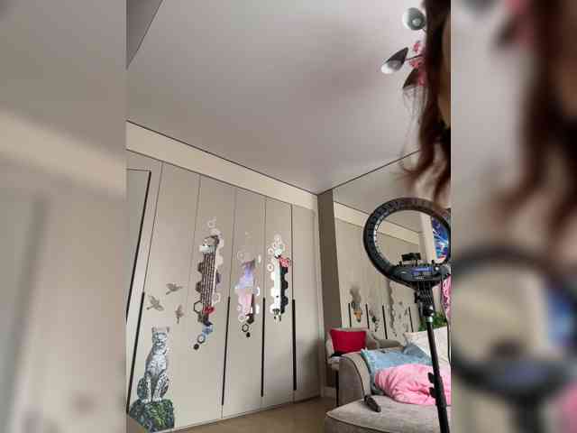 VictoriaBix webcam