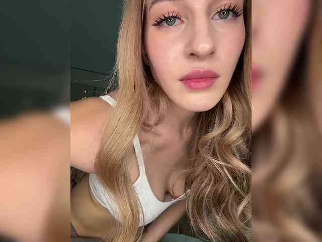 VictoriaBix webcam