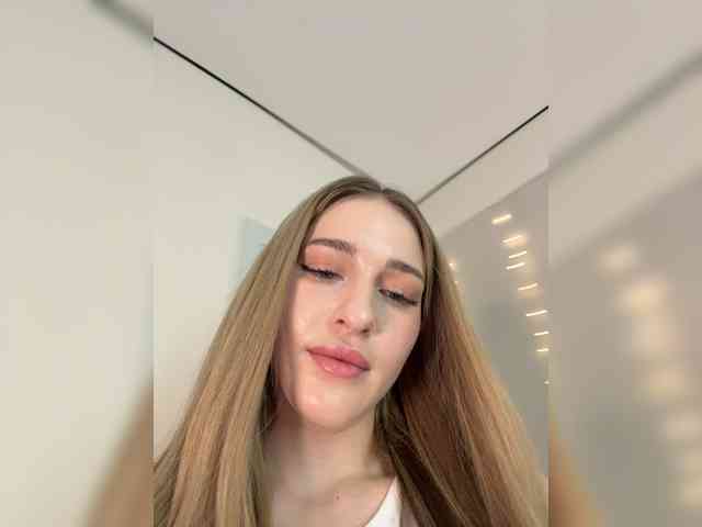 VictoriaBix webcam