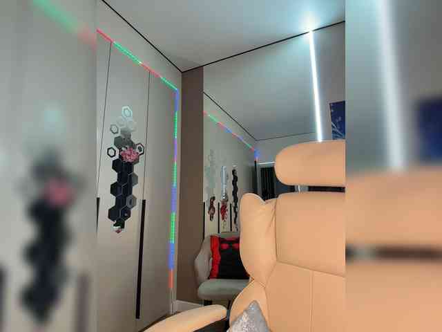 VictoriaBix webcam