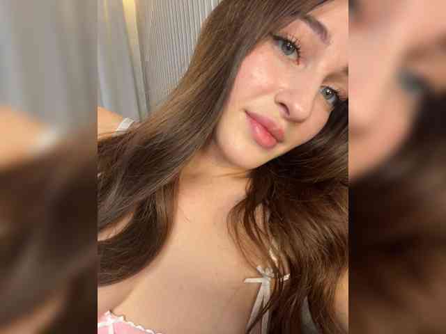 VictoriaBix webcam