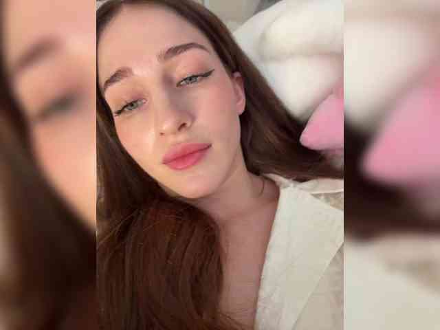 VictoriaBix webcam