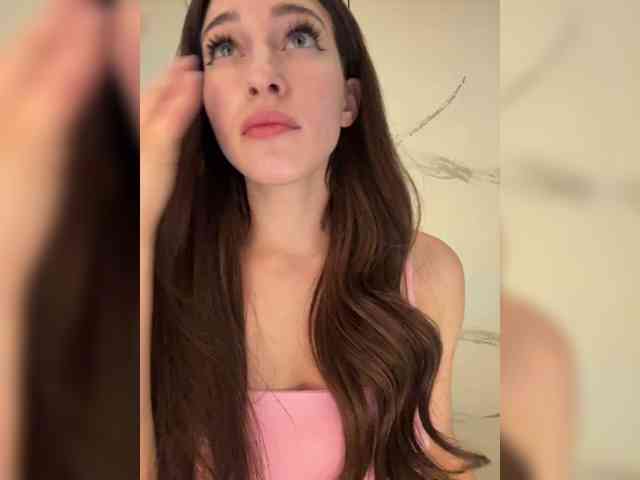VictoriaBix webcam