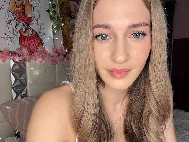 VictoriaBix webcam