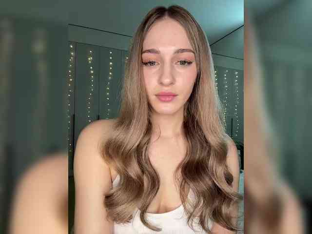 VictoriaBix webcam