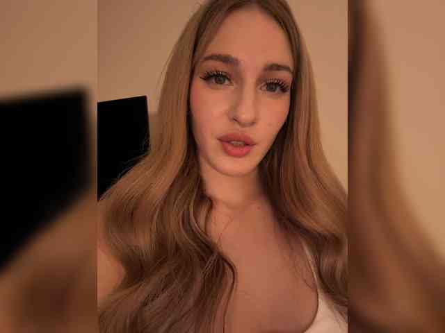VictoriaBix webcam
