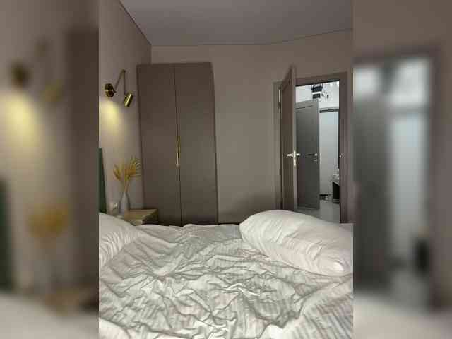 VictoriaBix webcam