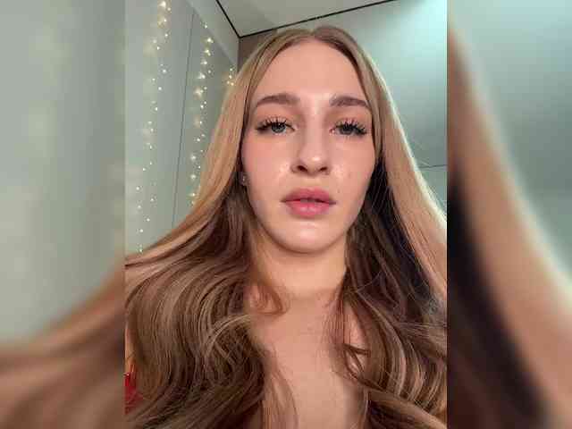 VictoriaBix webcam