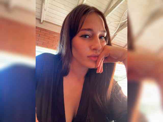VictoriaBix webcam